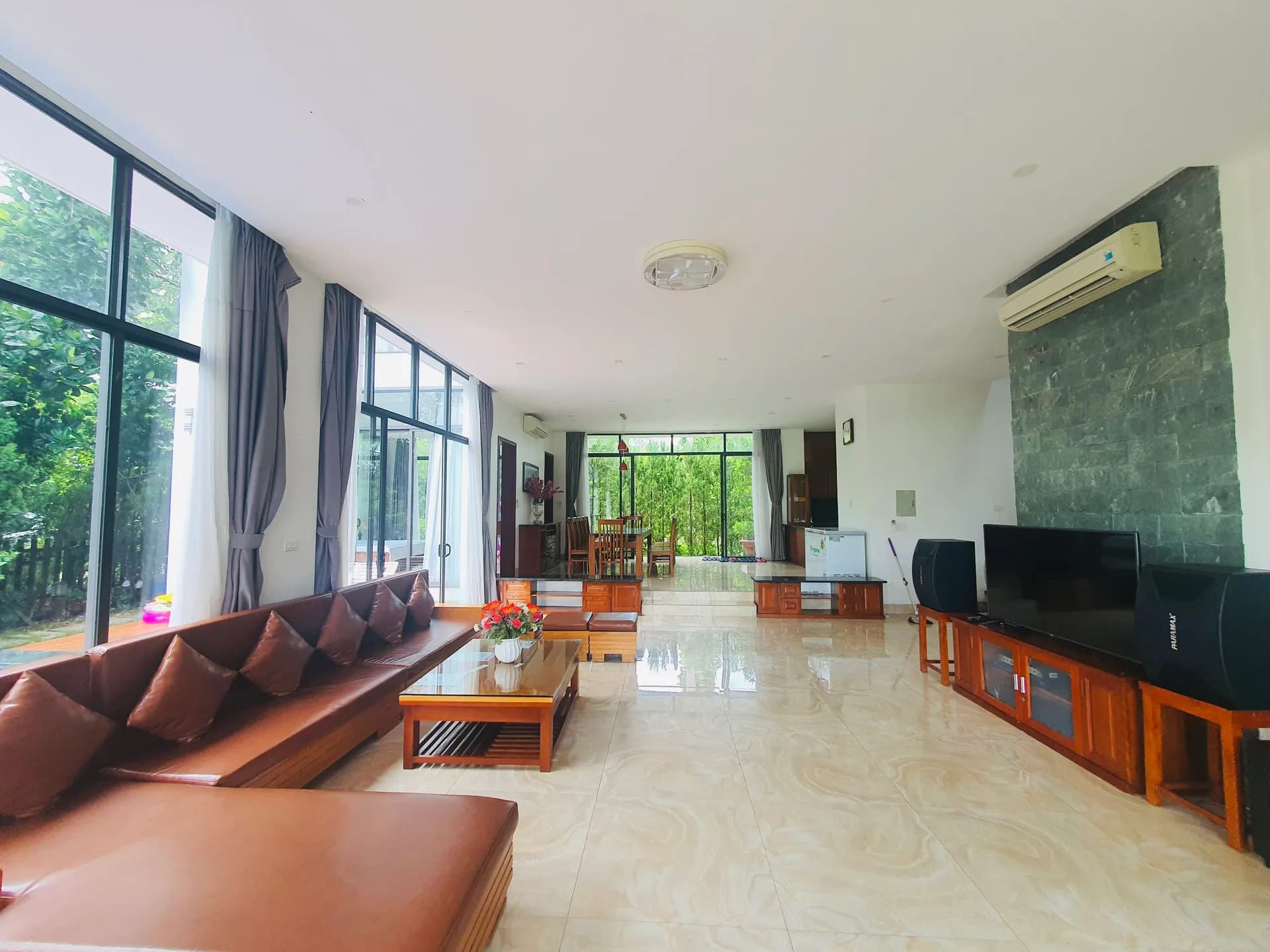 Villa B122A