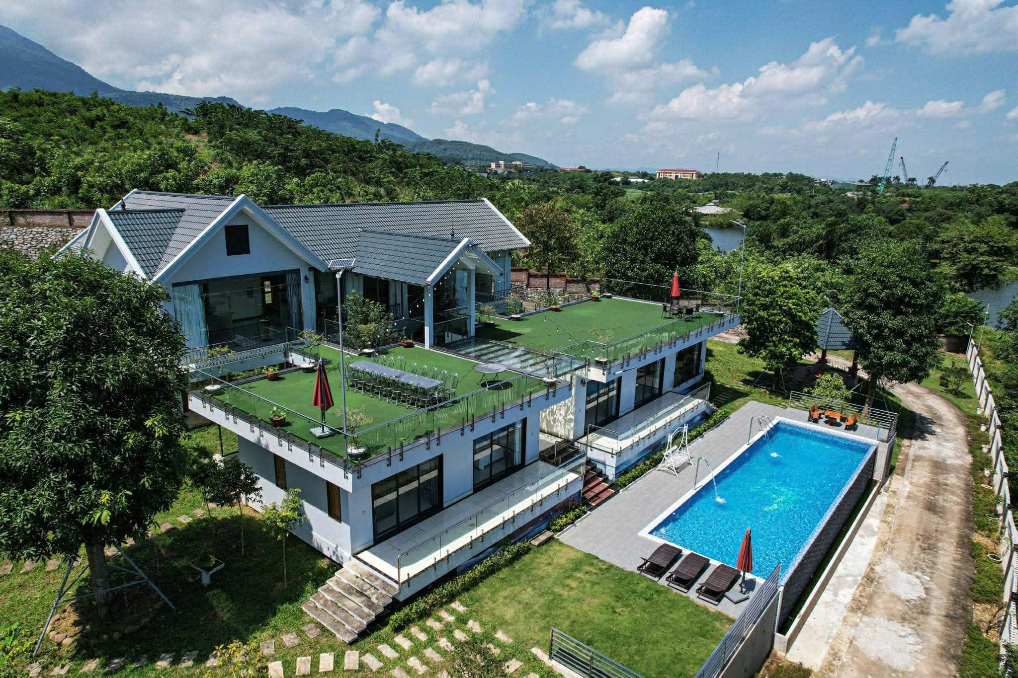 Tản Đà Lakeside Villa 4PN