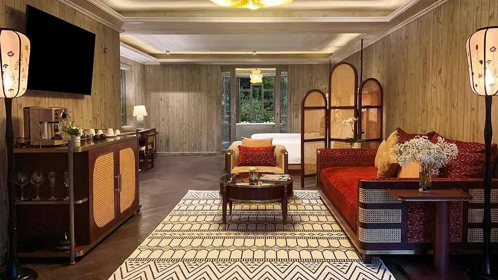 alrsr-garden-view-suite-bedroom-cr.webp