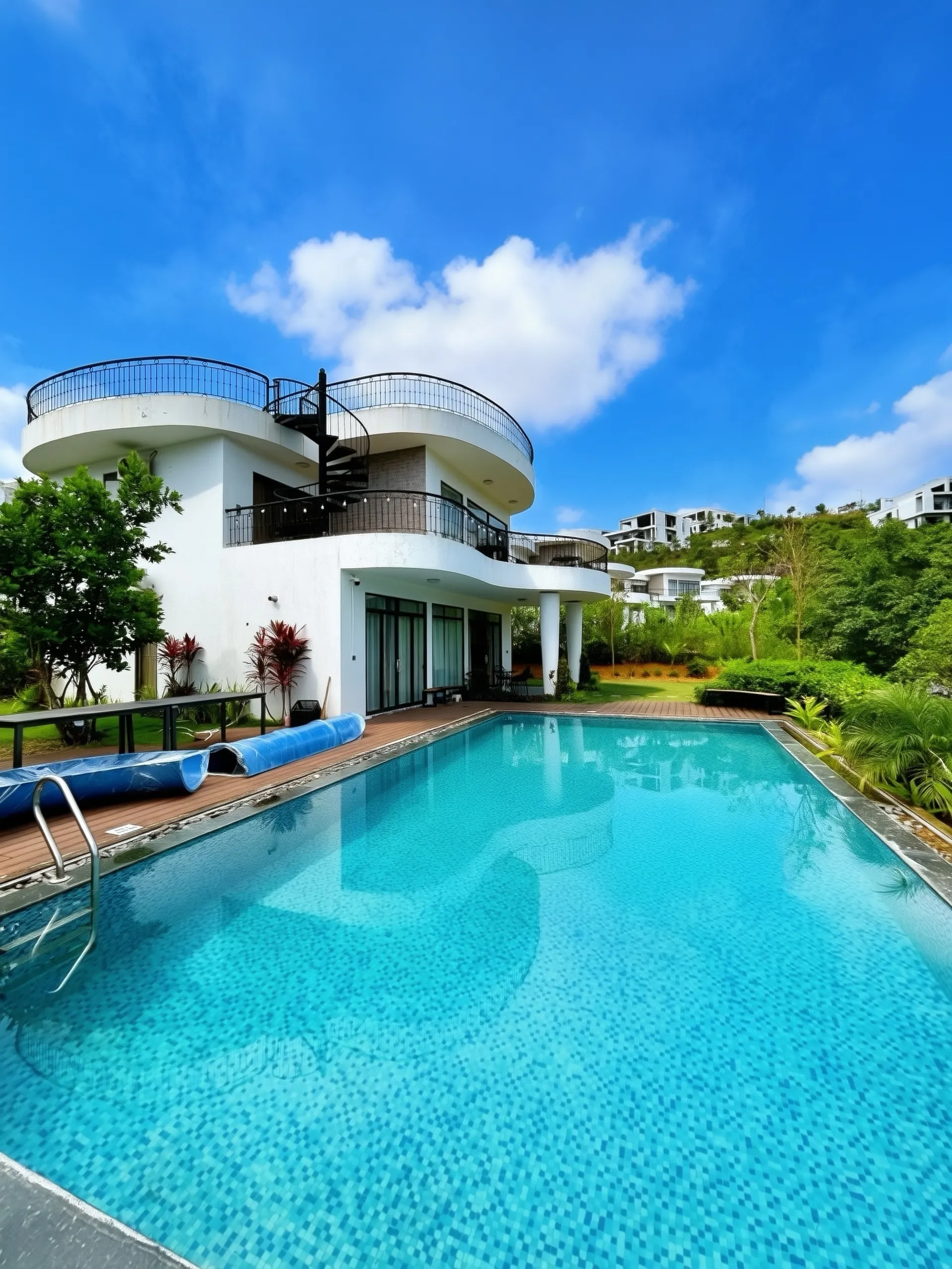 Xu Hướng Nghỉ Dưỡng Ven Đô Hà Nội: Vì Sao Villa Ngày Càng Được Ưa Chuộng?